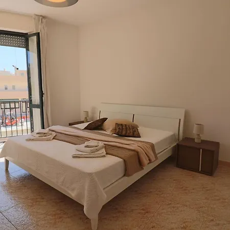 House Idrusa In Otranto