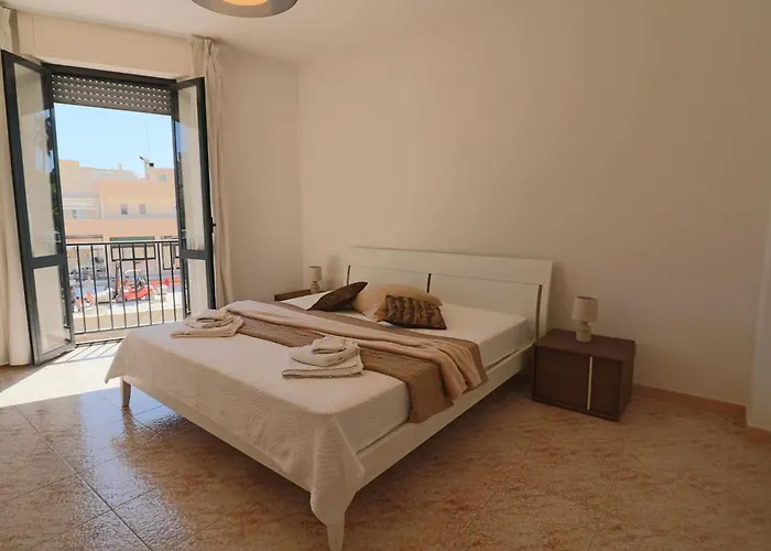 House Idrusa In Otranto